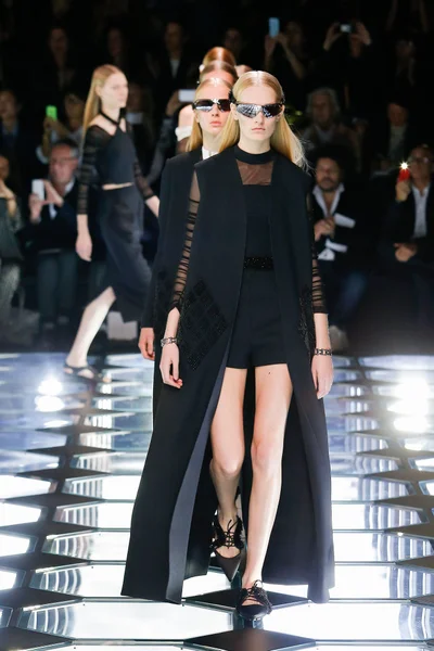 Look 33